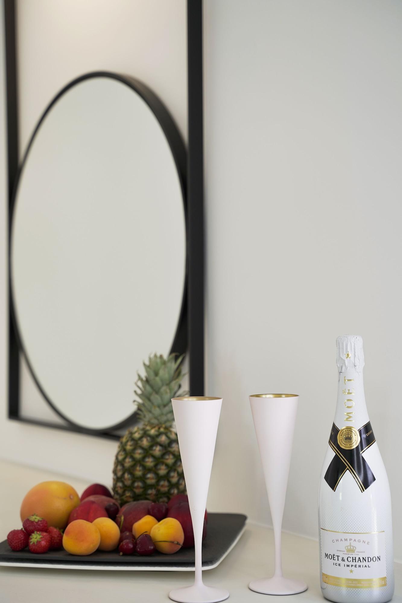 King'S Suites Kamári Dış mekan fotoğraf